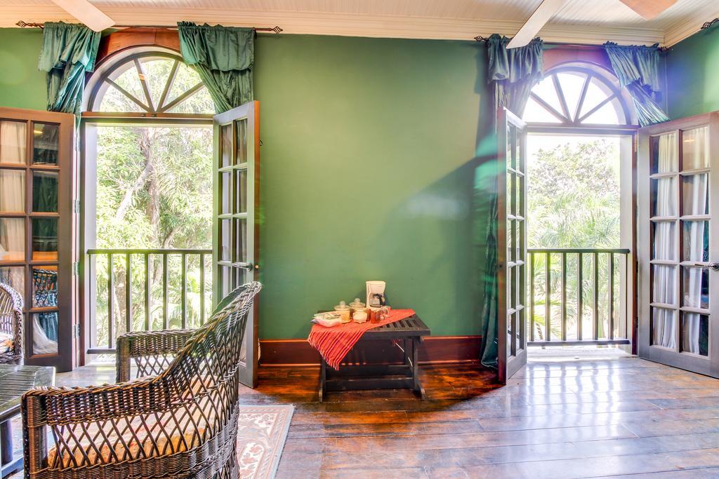 Colonial Suite @ Mahogany Hall San Ignacio Exteriör bild